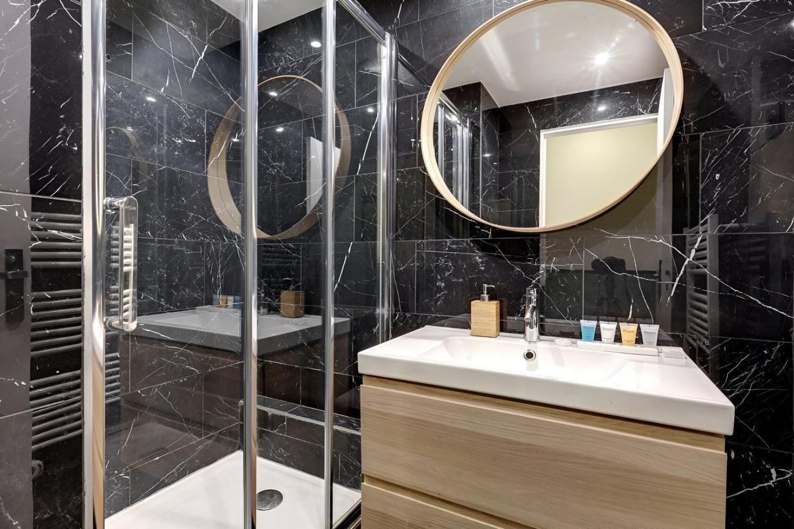 370 Anthony - Superbe A Apartamento